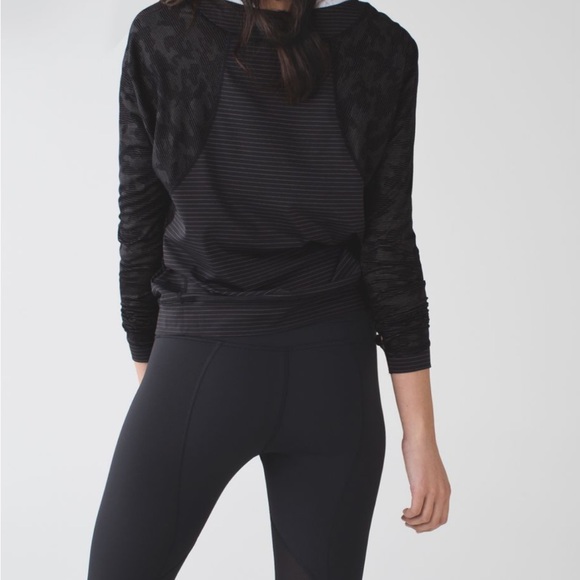 ✨Lululemon Run for Days Long Sleeve, black size 8 - Picture 12 of 13